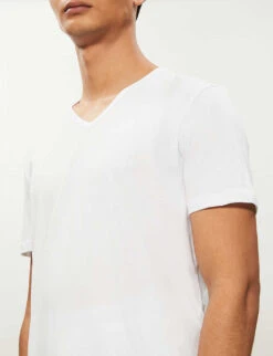 Emporio Armani Pack Of Two V-neck Cotton-jersey T-shirts 9 Emporio Armani Pack Of Two V-neck Cotton-jersey T-shirts -Outlet Daily Tops Store 102 3002168 CC72211164804710 WHITE ALT03