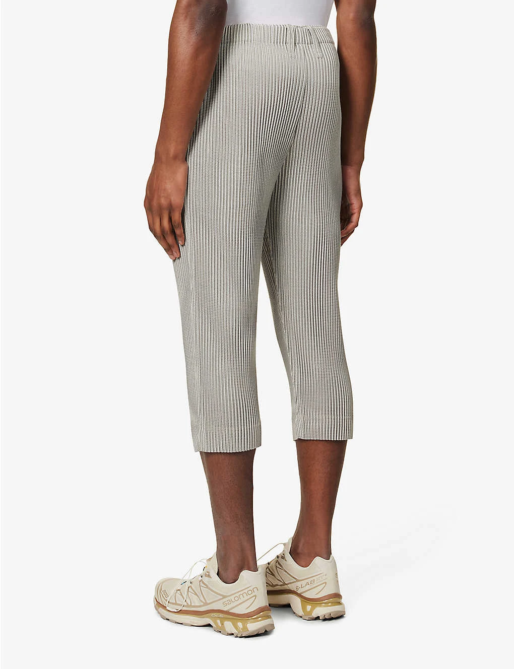 Pleated Cropped Relaxed-fit Woven Trousers 4 Pleated Cropped Relaxed-fit Woven Trousers - Image 4