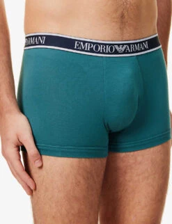 Emporio Armani Branded-waistband Pack Of Three Stretch-cotton Trunks 9 Emporio Armani Branded-waistband Pack Of Three Stretch-cotton Trunks -Outlet Daily Tops Store R04126820 MARINMONUMSTMEDIT ALT04