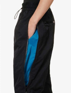 Bottega Veneta Tech Contrast-trim Straight-leg Relaxed-fit Shell Trousers -Outlet Daily Tops Store R04157972 BLACKPACIFIC ALT04