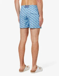 Vilebrequin Graphic-pattern Slip-pocket Stretch Recycled-polyamide Swim Shorts 7 Vilebrequin Graphic-pattern Slip-pocket Stretch Recycled-polyamide Swim Shorts -Outlet Daily Tops Store R04193702 DIVIN ALT03